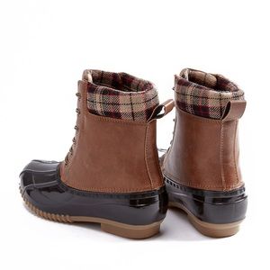 shoedazzle duck boots